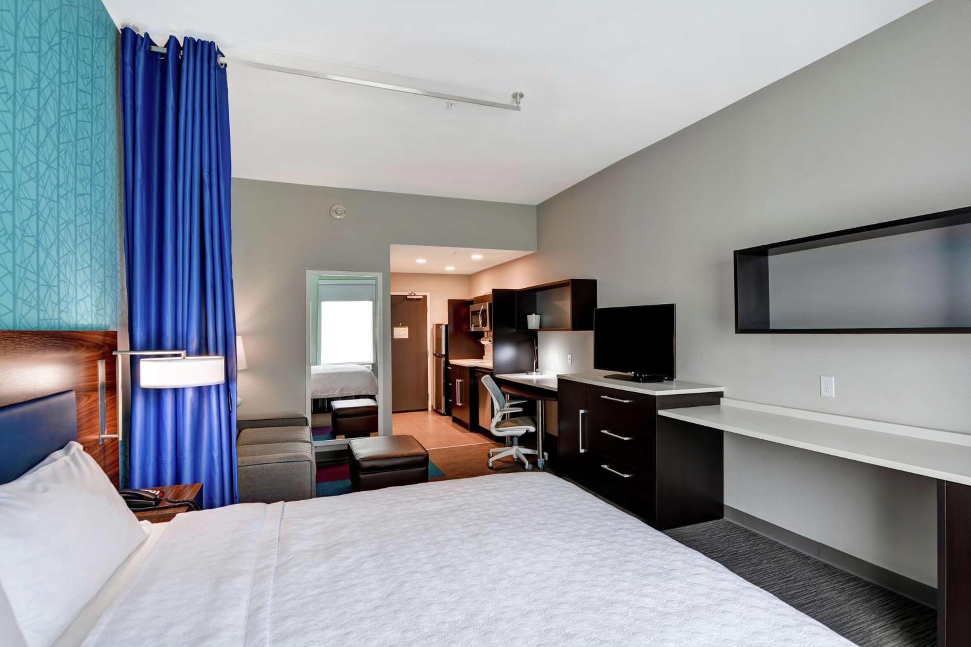 Home2 Pensacola I-10 At North Davis Hwy Hotel 3*