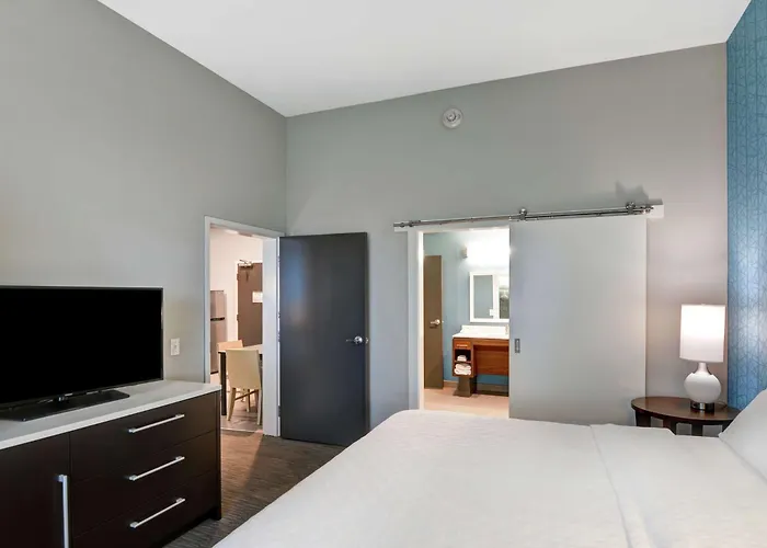 Home2 Suites Pensacola I-10 At North Davis Hwy